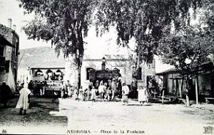 2561- Nedroma - Place de la Fontaine